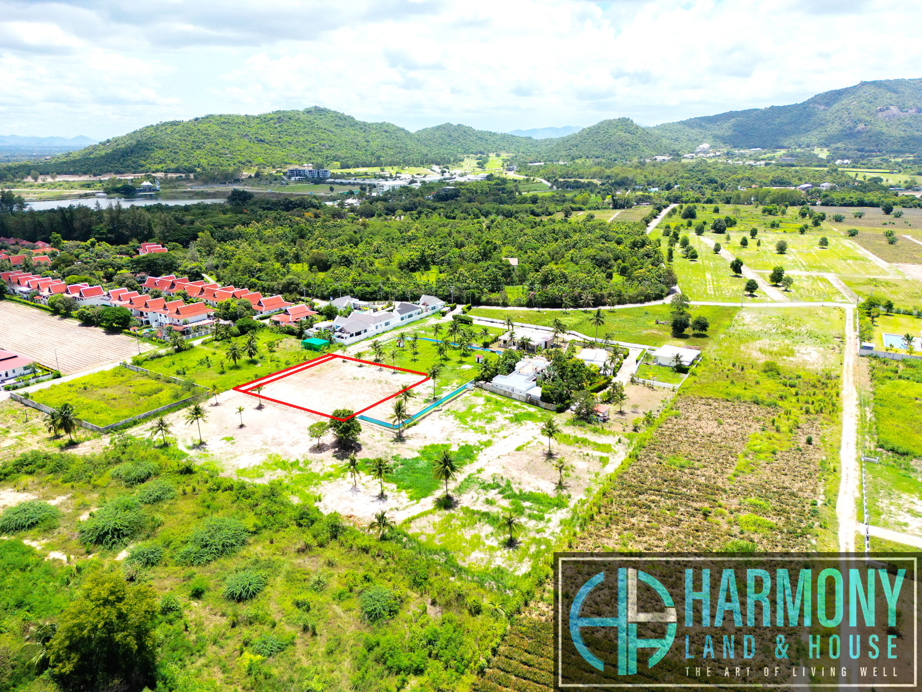 Mountain view land plot. Harmony Real Estate