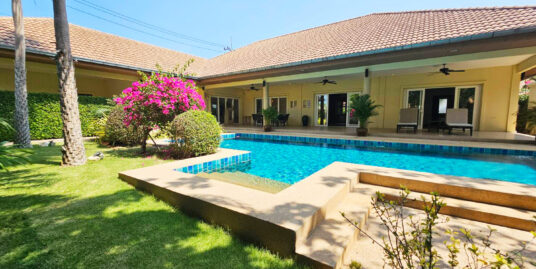 Luxurious Executive Pool Villa For Rent