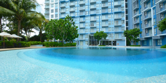 Ocean-View Condo on the 18th Floor, Steps Away from the Beach.🌊